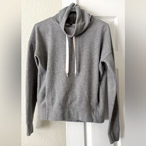 Lululemon mock neck pullover sweater